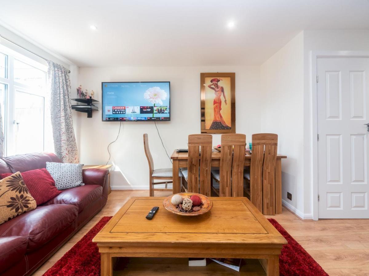 Pass The Keys Spacious Cosy Close To Abbey Wood Londra