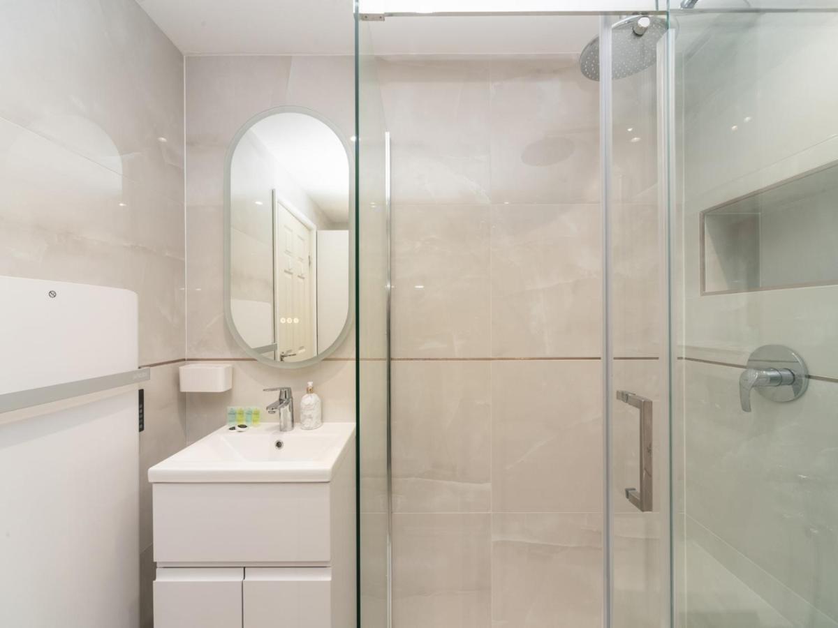 Pass The Keys Spacious Cosy Close To Abbey Wood * Londra