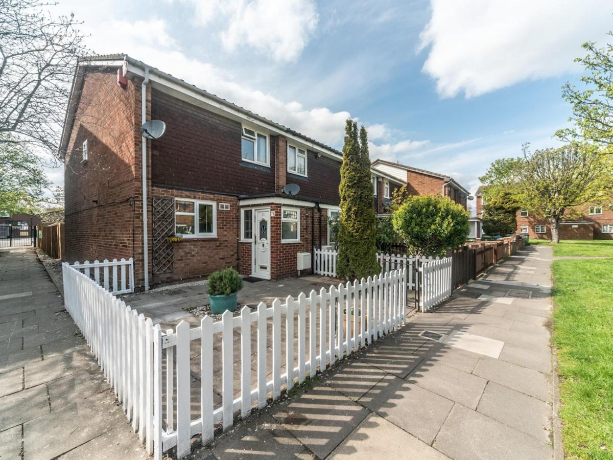 Pass The Keys Spacious Cosy Close To Abbey Wood Casa vacanze *