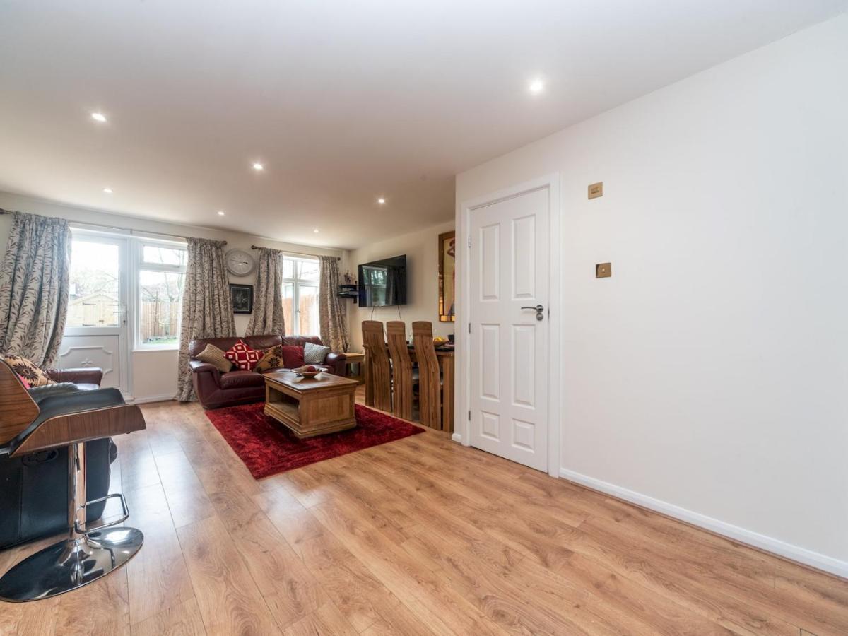Pass The Keys Spacious Cosy Close To Abbey Wood Londra